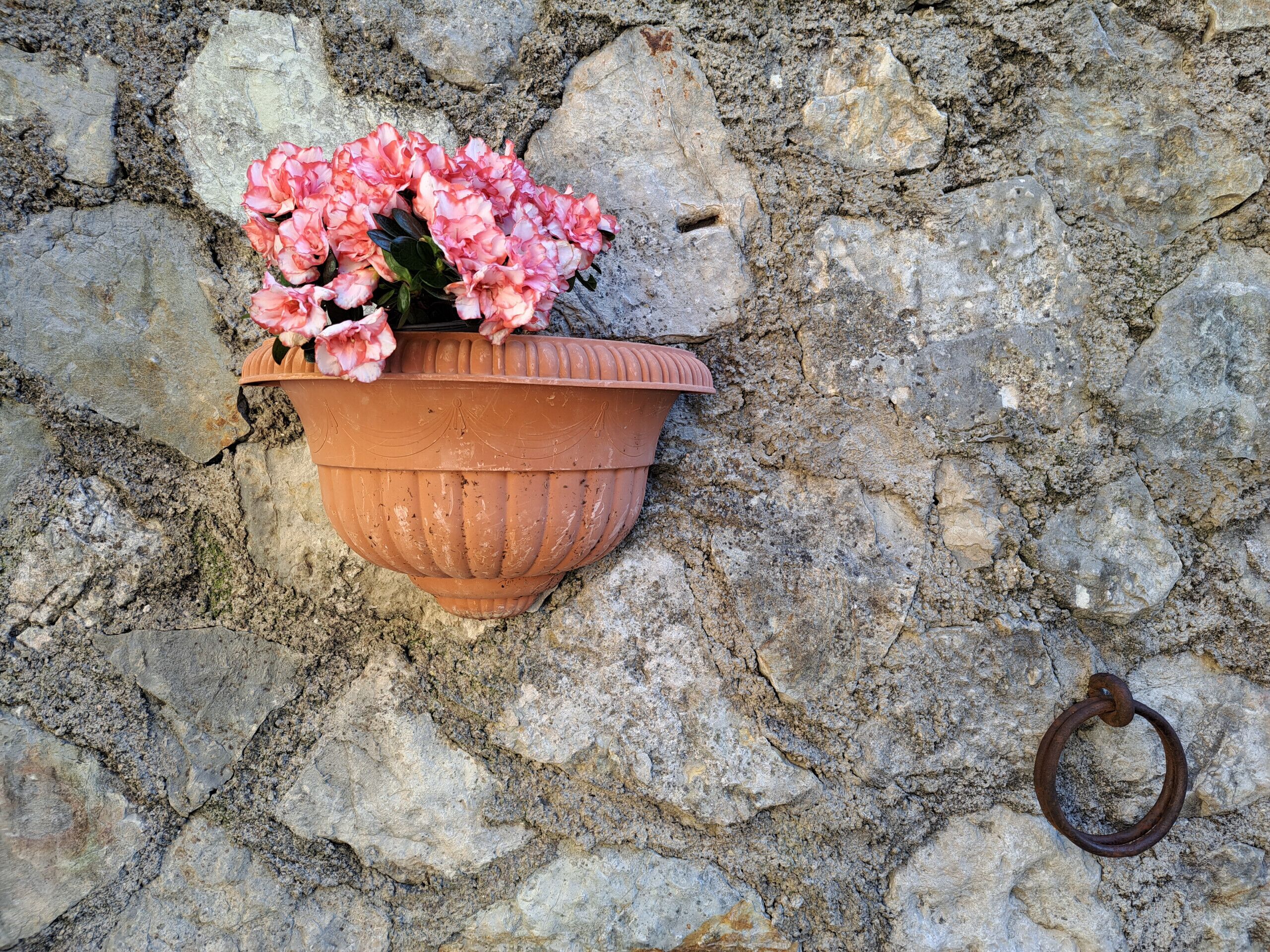 تفاصيل الفندق من الخارج