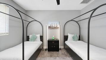 3 bedrooms, desk, iron/ironing board, travel cot