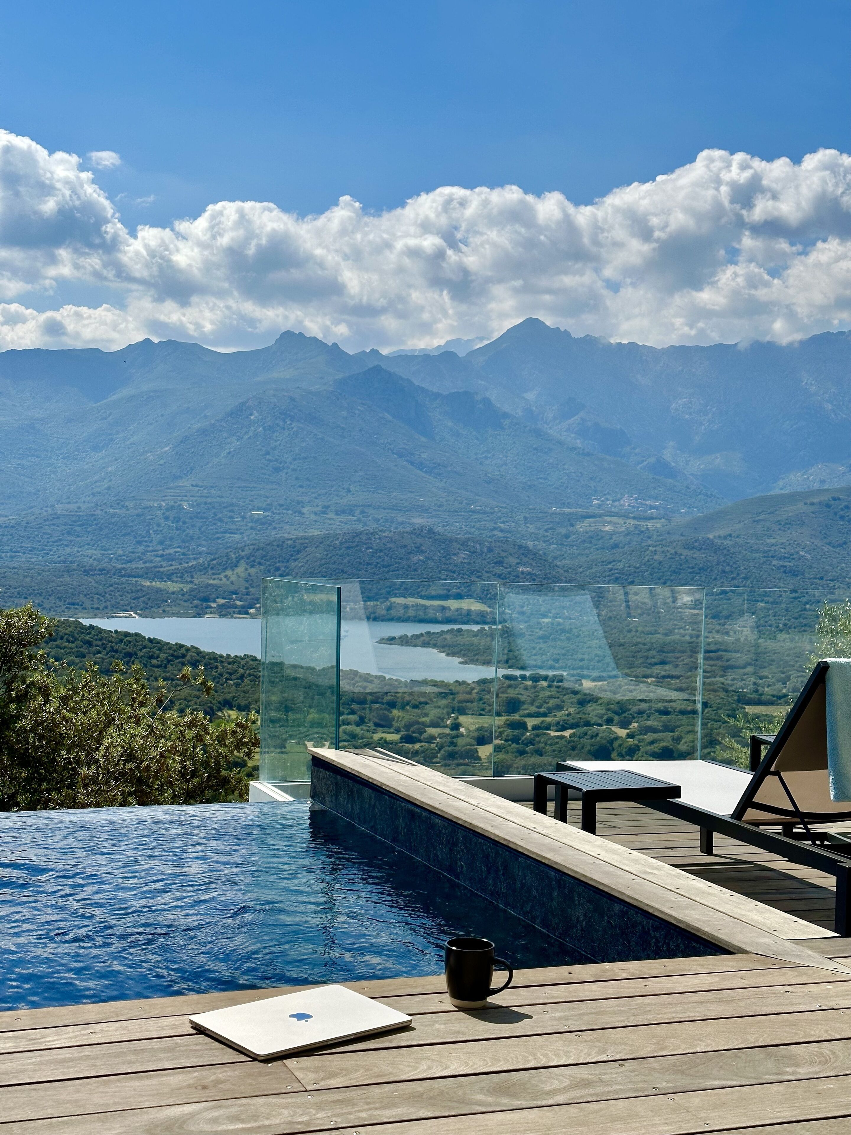 Piscine extérieure, piscine chauffée