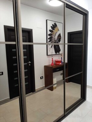 Interior - Dream Duplex by Mamaia beach with Park Views & Underground Free Parking (Constanța)