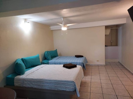 1 bedroom, iron/ironing board, WiFi, bed sheets. Cayo Corral at Almendro Guest House