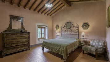 Villa | 9 bedrooms, individually furnished, iron/ironing board