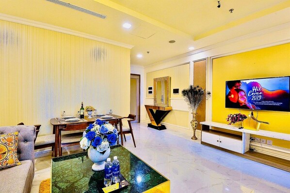 Apartment, 1 Bedroom, Balcony, City View | 1 bedroom, laptop workspace, blackout drapes, soundproofing