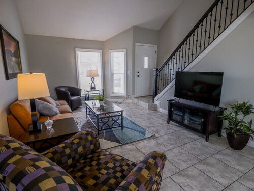 Classy, Charming, Comfy 2 BR