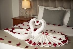 小型套房 | 客房内保险箱、熨斗/熨板、免费 WiFi、床单