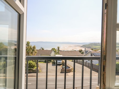 Balcony. Sea La Vie