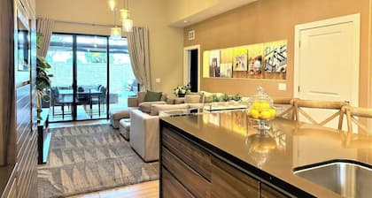 Sophisticated 4 En Suites w/ Private Hot Tub
