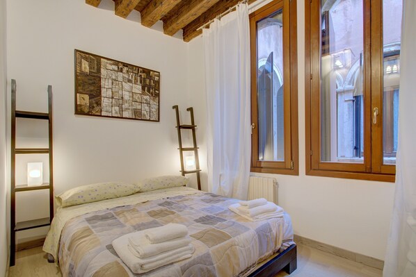 2 camere, Wi-Fi gratuito, lenzuola