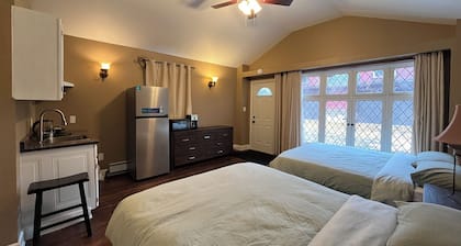 Cozy room sleeping 4