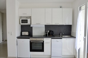 Fridge, microwave, oven, dishwasher