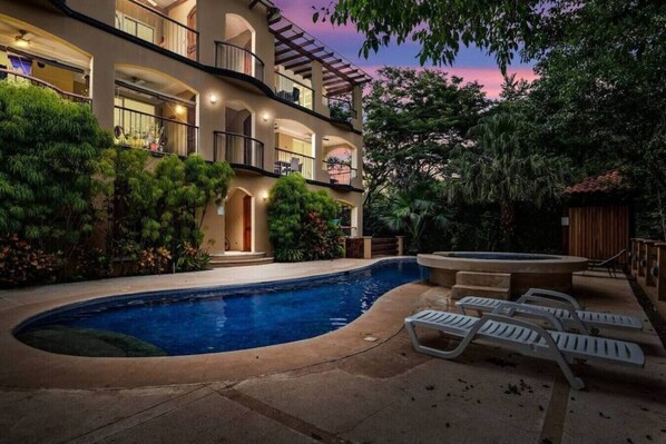 Pool - Stylish Ground floor Condo  walking to Town (Tamarindo)