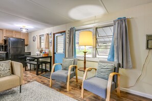 Interior - Walk to Lake Huron: Pet-Friendly Caseville Cottage (Caseville)