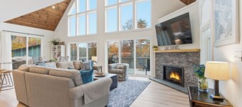 3 BR park your boat lake hiking retreat for couples family views Winni Escapes