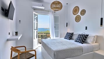 Double Room | In-room safe, laptop workspace, free WiFi, bed sheets