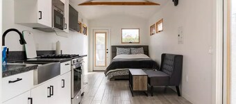 Coastal Guest House in Nature