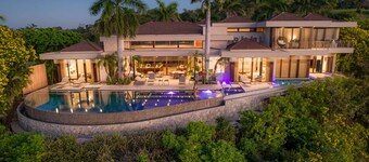 King Summit – Picture-Perfect Panorama from a Private Luxury Villa