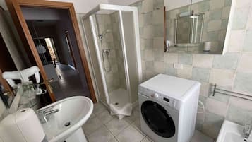 Regadera, regadera tipo lluvia, amenidades de baño gratuitas
