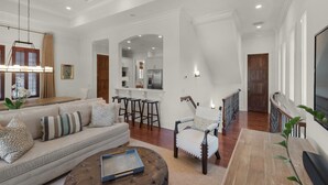 Living area - AVAILABLE SHORTLY/PRIVATE BEACH-Mediterranean Ambiance-Open Living-4 Bikes (Rosemary Beach)