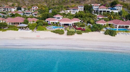 An Elegant Private Residence for Rent on Beautiful Mahoe Bay.