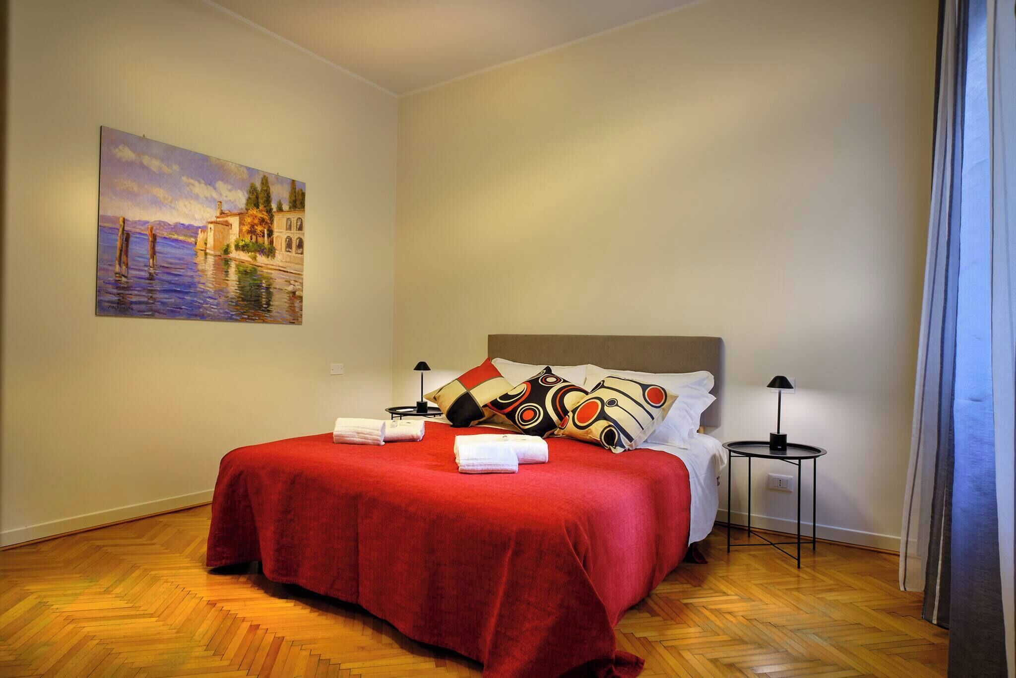 1 slaapkamer, een strijkplank/strijkijzer, wifi, beddengoed