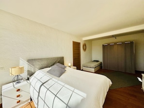 4 chambres, Internet, draps fournis