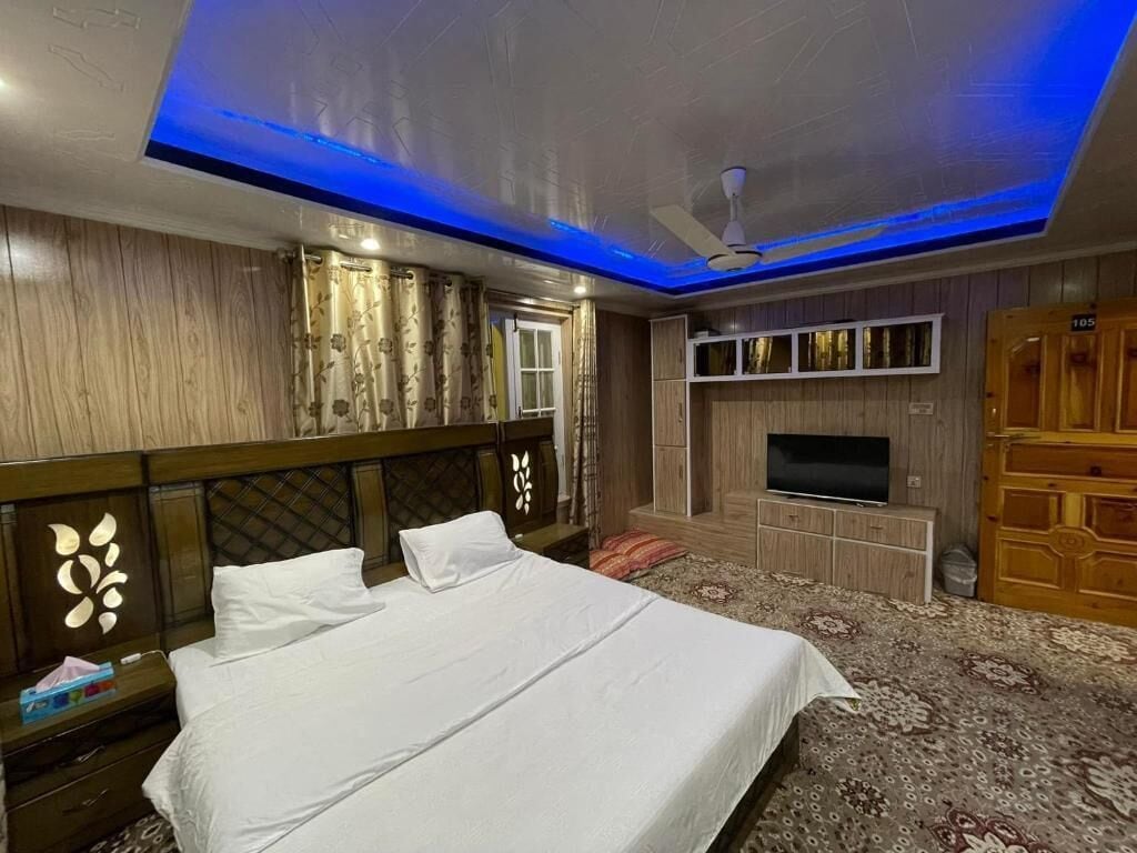 Deluxe Double or Twin Room | Free WiFi, bed sheets