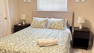 3 bedrooms, iron/ironing board, free WiFi, bed sheets