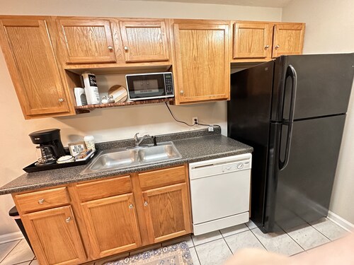 Apartment next to FSU. Prime Location in Tallahassee