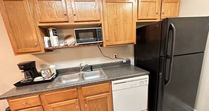 Apartment next to FSU. Prime Location in Tallahassee