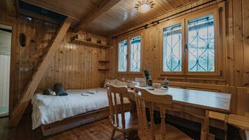 Comfort Chalet | Living area | Heated floors