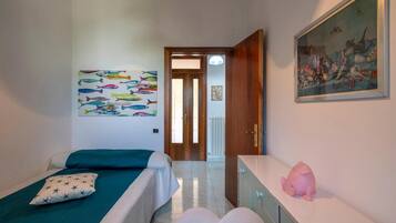 3 chambres, Wi-Fi gratuit, draps fournis