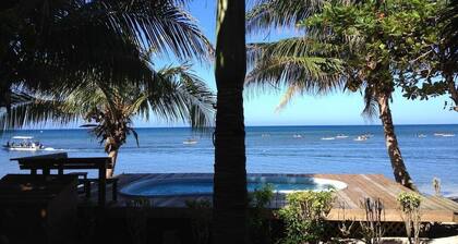 Beach Front Paradise - As seen on HGTV - Best Location