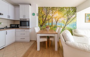 Dining - Stunning apartment in Bibinje with WiFi (Bibinje)