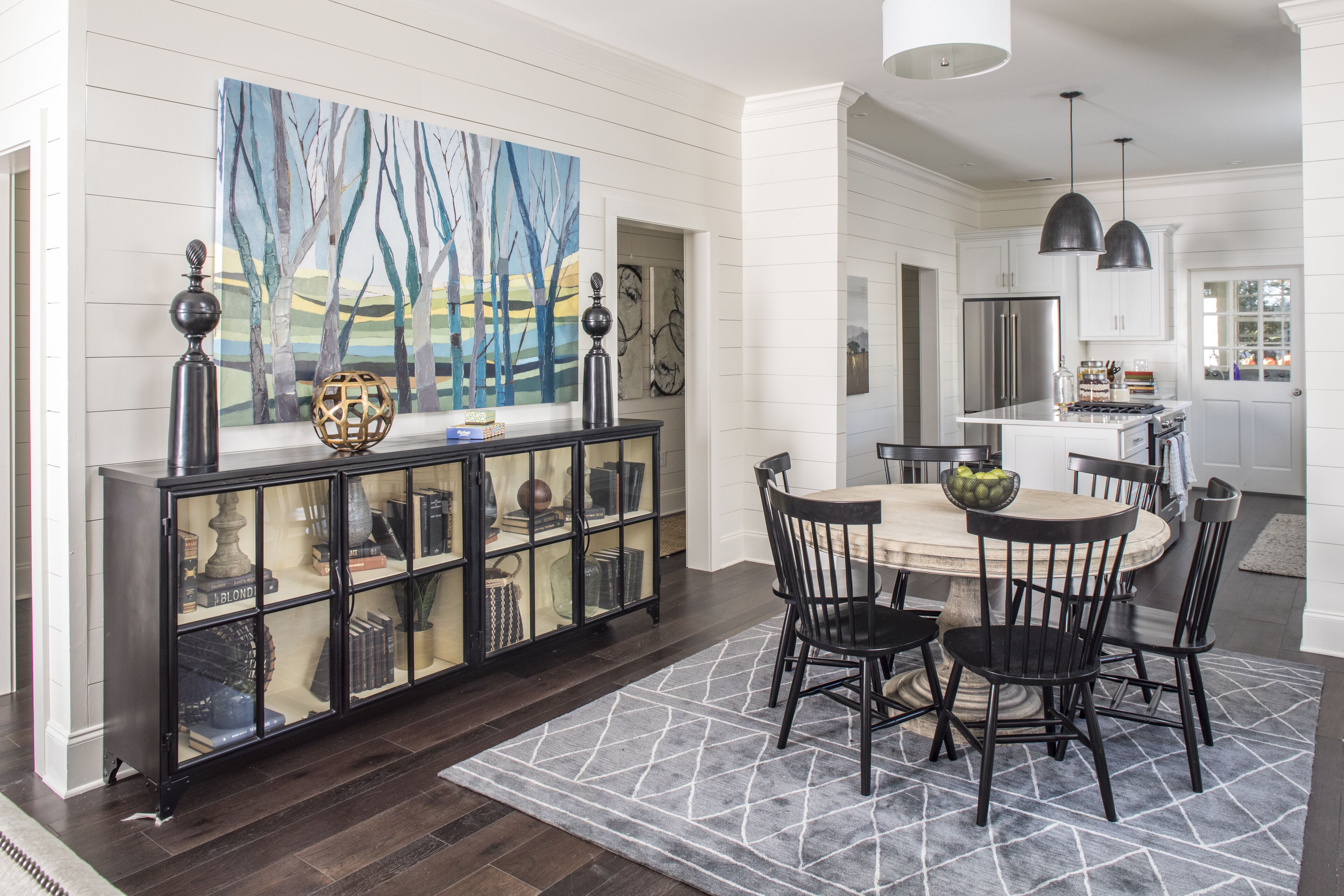 Louis 3 Bedroom Cottage A | Dining room