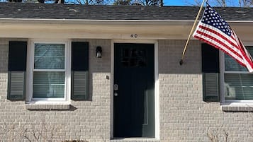 Louis 3 Bedroom Cottage B | 1 bedroom, premium bedding, down comforters, pillowtop beds