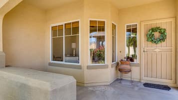 تفاصيل الفندق من الخارج