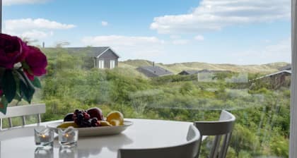 Schönes Haus in LÞkken mit Meerblick