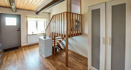 Awesome home in Eldsberga with kitchen