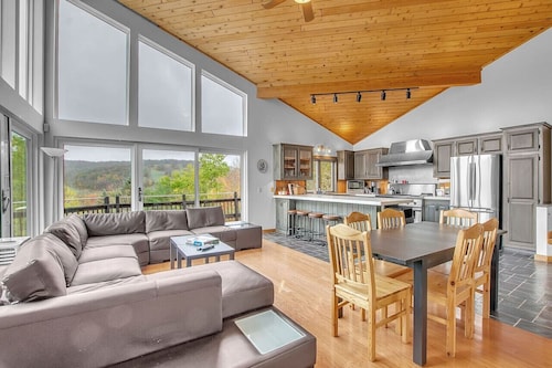 Stunning Chalet with Breathtaking Holimont Views – Perfect for Families