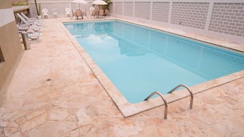 Udendørs pool