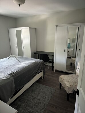 1 bedroom, desk, iron/ironing board, free WiFi