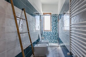 Regadera y bidet 