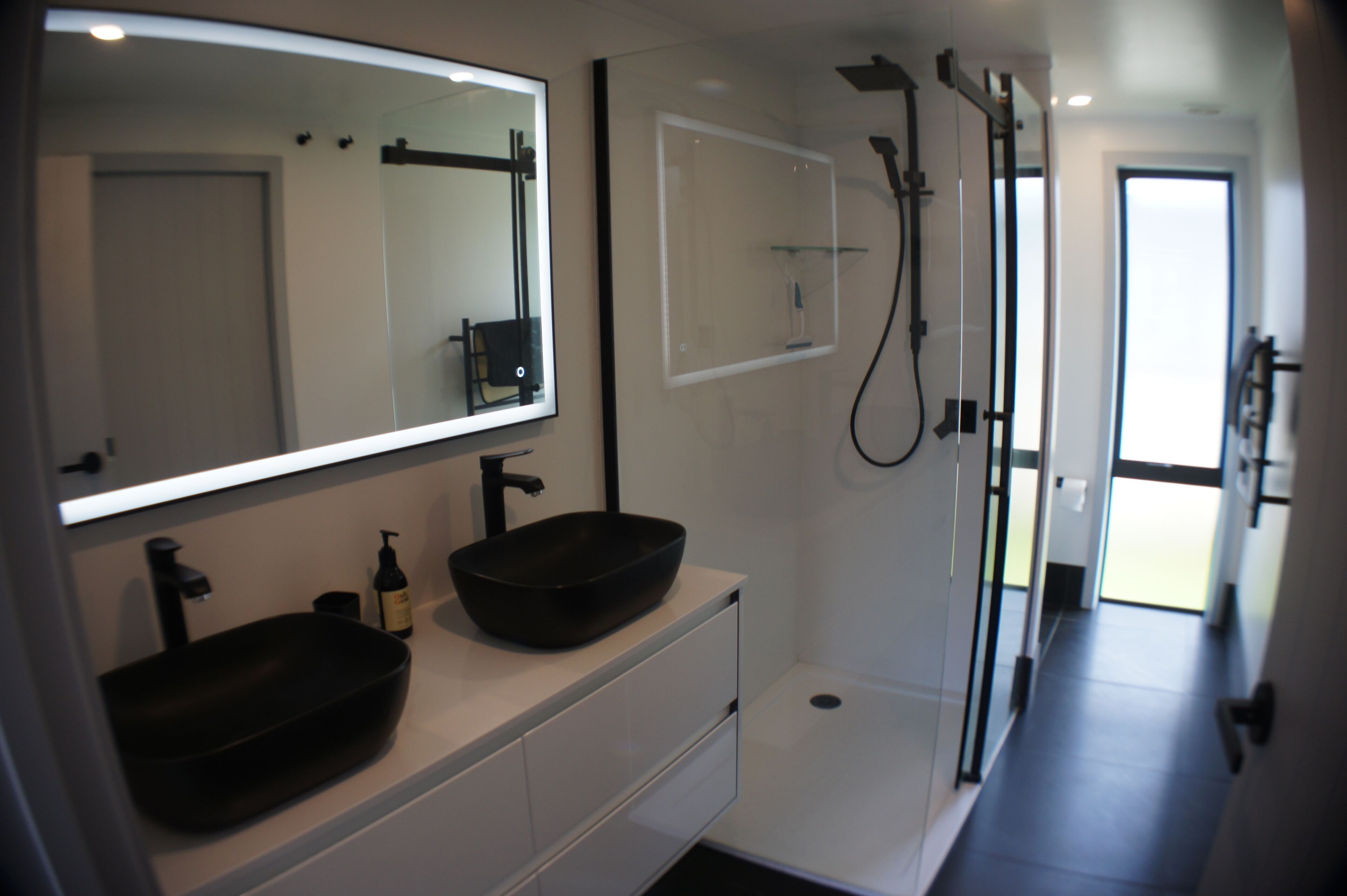 Shower, towels