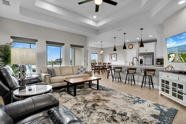 Fireplace, video library - The Mother of Pearl- 26 Val (Laguna Vista)