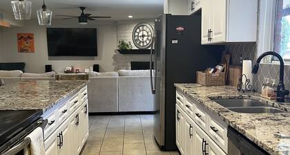 MIREY Casa de la Vista: Family-Friendly Home & Inviting Outdoors