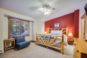2 bedrooms, free WiFi, bed sheets - Garage| Community Hot Tub| 1200 sq feet (Steamboat Springs)