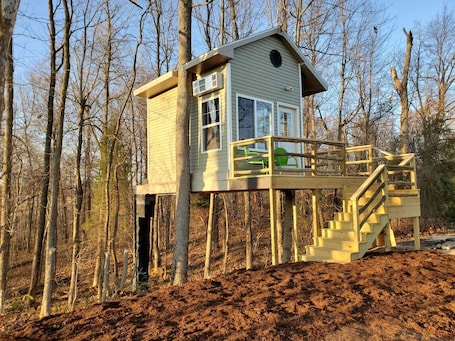 Exterior. Charming Treehouse with Lake View and Access