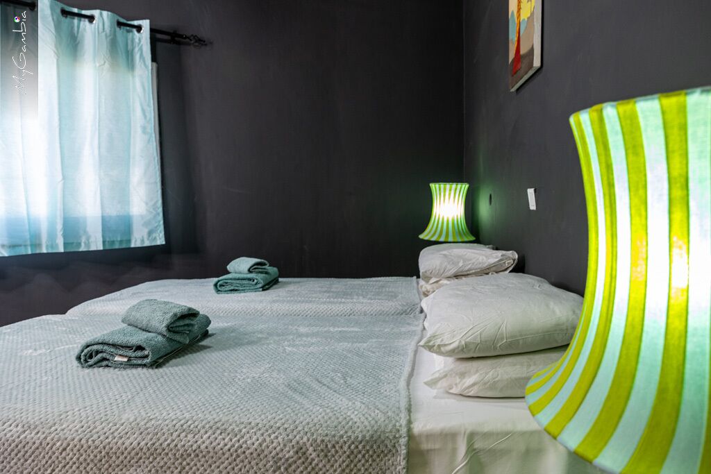 1 chambre, fer et planche à repasser, Wi-Fi, draps fournis