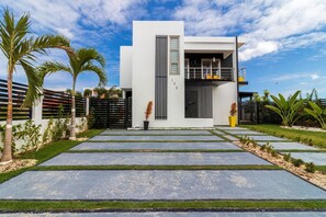 4 bedrooms, Internet - Homely 4BR Villa With Private Pool in Punta Cana (Punta Cana)