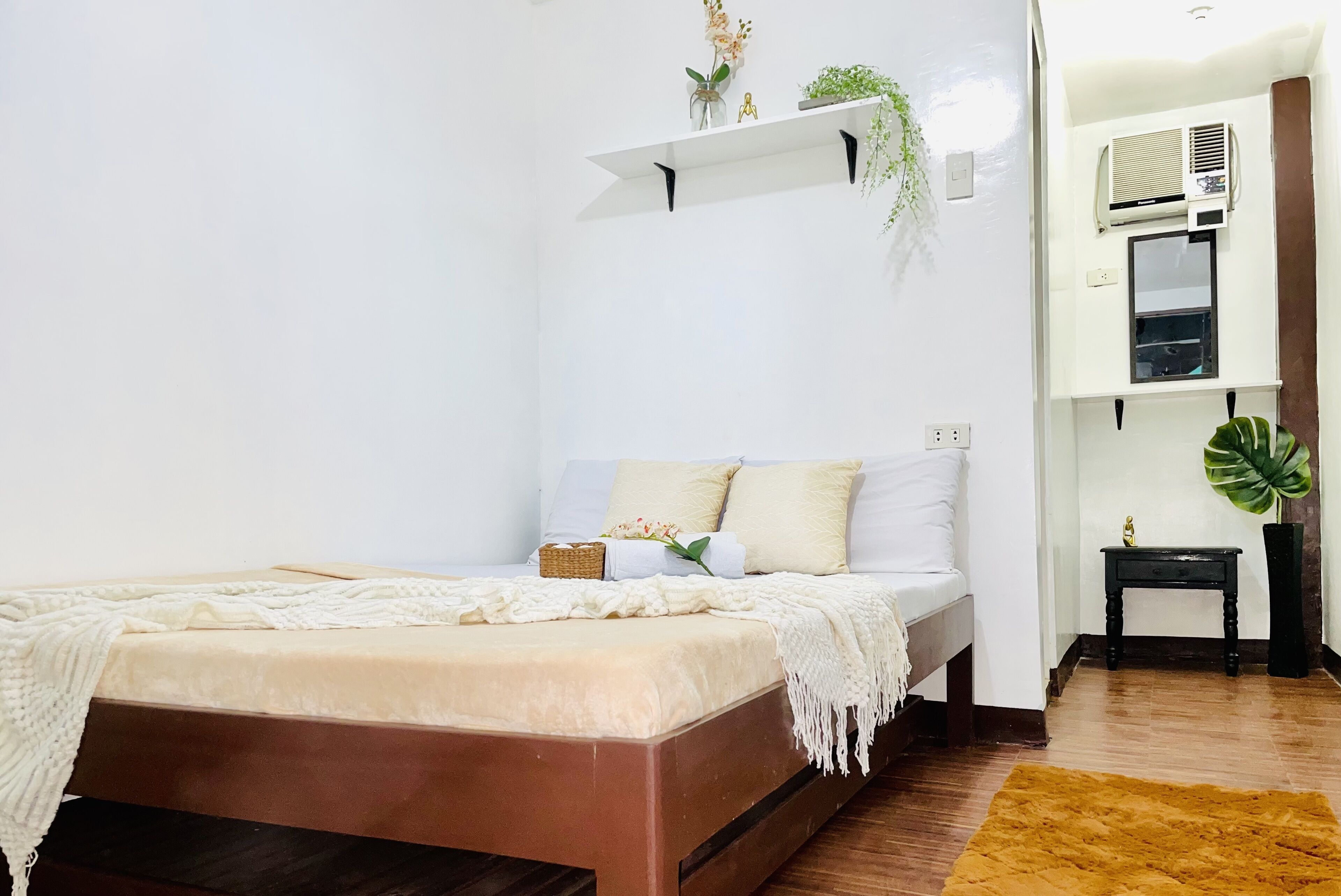 Foto - Amancio's Balai - Near the Airport, City Center!